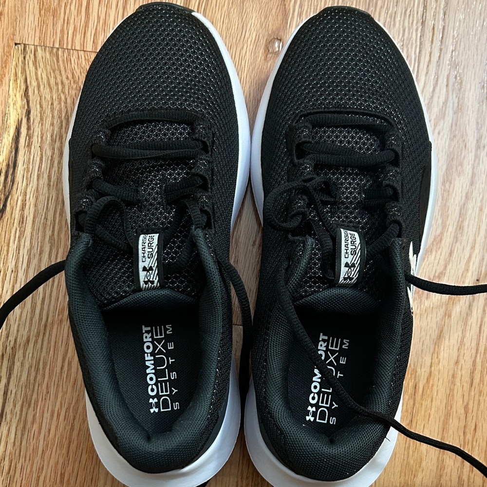 Under Armour Black Athletic Shoes - Picture 6 of 9